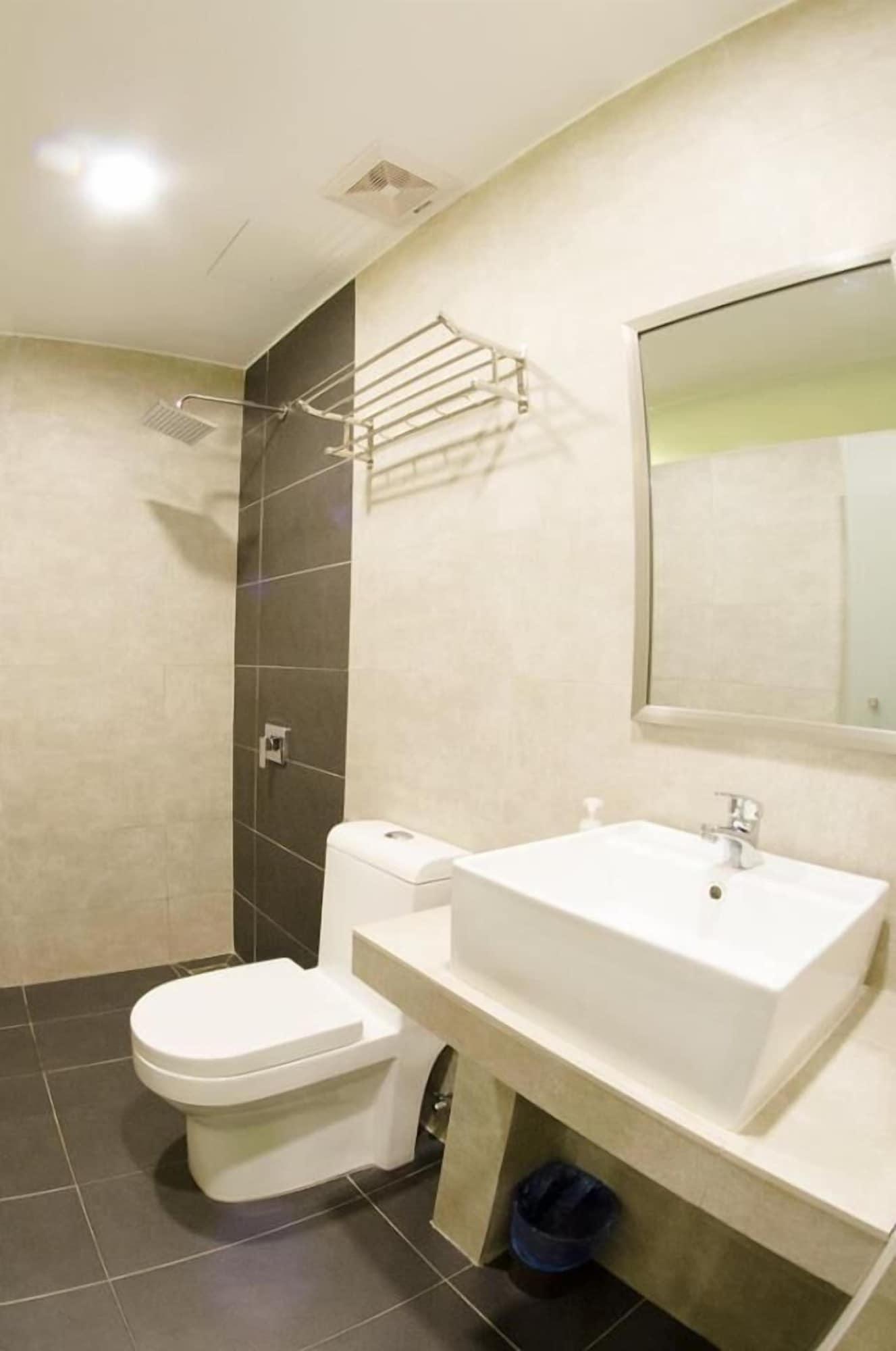 1Orange Hotel Sri Petaling Куала Лумпур Екстериор снимка