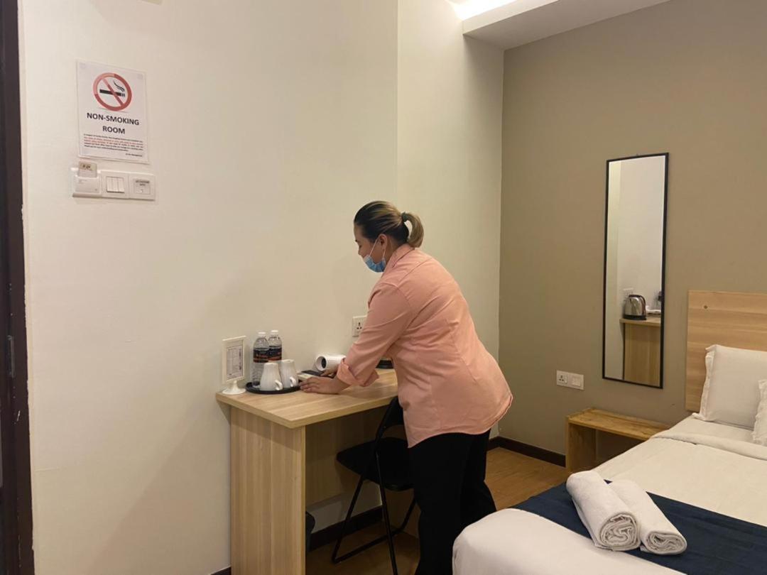 1Orange Hotel Sri Petaling Куала Лумпур Екстериор снимка